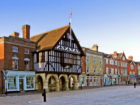 shopping-saffron-walden-life